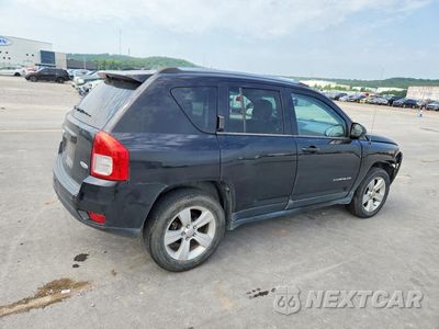 Trzecie zdjęcie samochodu z tyłu: 2013 JEEP COMPASS LATITUDE VIN:1C4NJDEB3DD237150 - miniatura