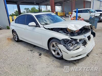 Czwarte zdjęcie samochodu z boku: 2013 BMW 328 XI SULEV VIN:WBA3B5C57DF593318 - miniatura