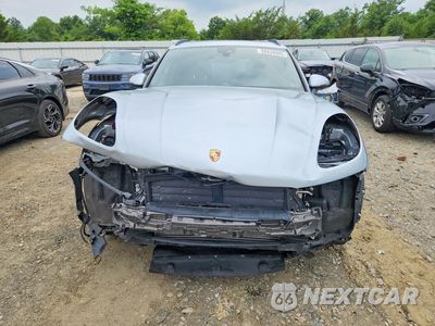 Piąte zdjęcie samochodu w środku: 2018 PORSCHE MACAN VIN:WP1AA2A59JLB02659 - miniatura