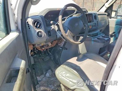 Zdjęcie 8 z 12 samochodu: 2012 FORD ECONOLINE E350 SUPER DUTY CUTAWAY VAN VIN:1FDSE3FL6CDB04028 - miniatura