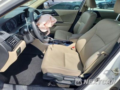 Zdjęcie 7 z 12 samochodu: 2017 HONDA ACCORD LX VIN:1HGCR2F35HA222654 - miniatura