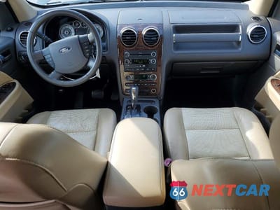 Zdjęcie 8 z 13 samochodu: 2008 FORD TAURUS X EDDIE BAUER VIN:1FMDK08W38GA16728 - miniatura