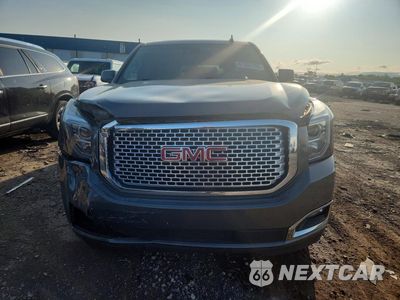 Piąte zdjęcie samochodu w środku: 2017 GMC YUKON XL DENALI VIN:1GKS2HKJXHR297197 - miniatura