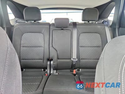 Zdjęcie 10 z 13 samochodu: 2025 FORD ESCAPE ACTIVE VIN:1FMCU9GN4SUB19801 - miniatura