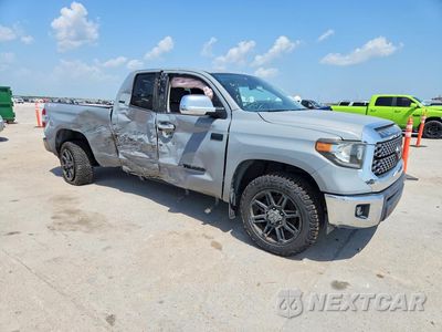 Czwarte zdjęcie samochodu z boku: 2020 TOYOTA TUNDRA SR5 VIN:5TFRY5F13LX266086 - miniatura
