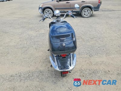 Czwarte zdjęcie samochodu z boku: 2020 ZNEN SCOOTER VIN:L5YTCKPF4L1173554 - miniatura