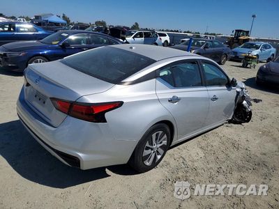 Trzecie zdjęcie samochodu z tyłu: 2019 NISSAN ALTIMA S VIN:1N4BL4BV1KC232002 - miniatura