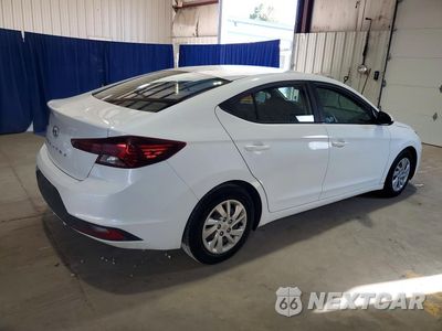 Trzecie zdjęcie samochodu z tyłu: 2019 HYUNDAI ELANTRA SE VIN:5NPD74LF2KH425505 - miniatura