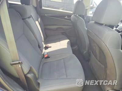 Zdjęcie 11 z 14 samochodu: 2020 KIA SORENTO LX VIN:5XYPG4A38LG667827 - miniatura