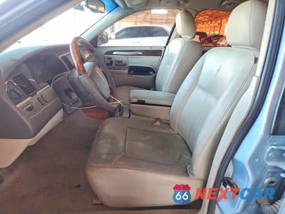 Zdjęcie 7 z 13 samochodu: 2008 LINCOLN TOWN CAR VIN:2LNHM82W58X658543 - miniatura