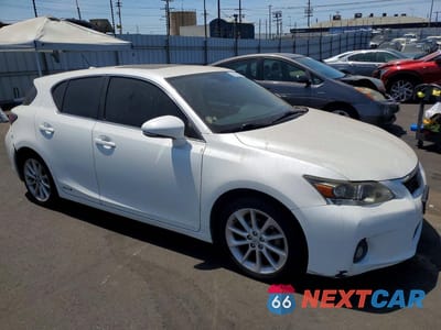 Czwarte zdjęcie samochodu z boku: 2013 LEXUS CT 200H VIN:JTHKD5BH4D2131969 - miniatura