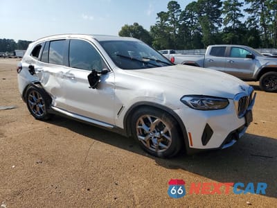 Czwarte zdjęcie samochodu z boku: 2024 BMW X3 SDRIVE30I VIN:5UX43DP00R9V22558 - miniatura