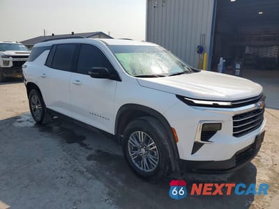 Czwarte zdjęcie samochodu z boku: 2026 CHEVROLET TRAVERSE LT VIN:1GNERGKS7TJ149739 - miniatura