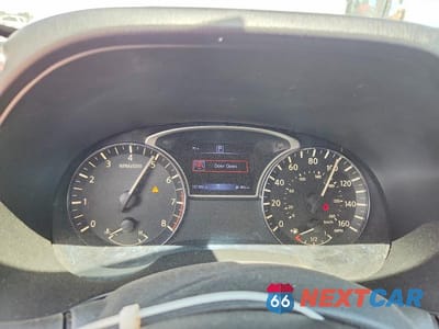 Zdjęcie 9 z 13 samochodu: 2018 NISSAN PATHFINDER SV VIN:5N1DR2MN1JC631277 - miniatura