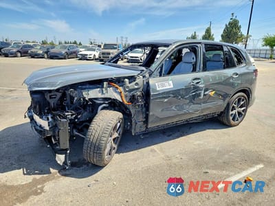 2026 BMW X5 XDRIVE50E 5UX43EU08T9025646 - główne zdjęcie licytacji z USA - miniatura
