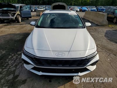 Piąte zdjęcie samochodu w środku: 2024 HYUNDAI ELANTRA LIMITED VIN:KMHLP4DG8RU661185 - miniatura