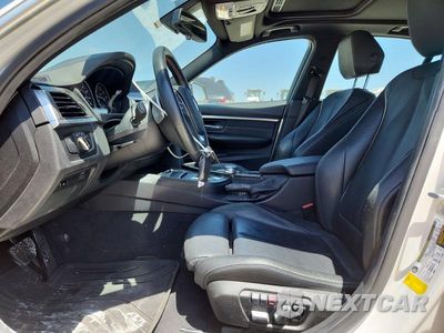 Zdjęcie 7 z 12 samochodu: 2018 BMW 330 I VIN:WBA8B9G58JNU96931 - miniatura