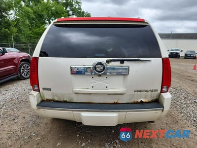 Zdjęcie 6 z 13 samochodu: 2011 CADILLAC ESCALADE LUXURY VIN:1GYS4BEF1BR219726 - miniatura