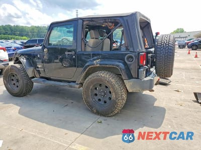 Drugie zdjęcie samochodu z przodu: 2009 JEEP WRANGLER SAHARA VIN:1J4FA54179L700644 - miniatura