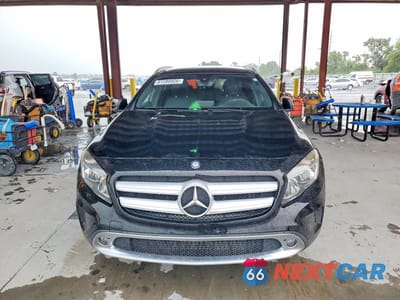 Piąte zdjęcie samochodu w środku: 2017 MERCEDES-BENZ GLA 250 VIN:WDCTG4EB2HJ313271 - miniatura