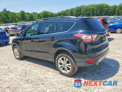Drugie zdjęcie samochodu z przodu: 2017 FORD ESCAPE SE VIN:1FMCU9GD0HUB05720 - miniatura