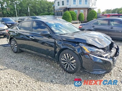 Czwarte zdjęcie samochodu z boku: 2025 NISSAN ALTIMA SV VIN:1N4BL4DV7SN352646 - miniatura