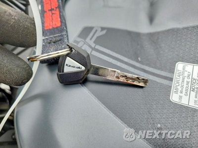 Zdjęcie 8 z 9 samochodu: 2025 KAWASAKI ZX636 K VIN:JKBZXJK15SA008757 - miniatura