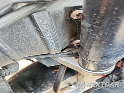 Zdjęcie 9 z 9 samochodu: 2006 YAMAHA YZFR6 L VIN:JYARJ12E06A002249 - miniatura