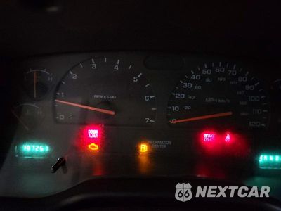 Zdjęcie 9 z 12 samochodu: 2002 DODGE DAKOTA SPORT VIN:1B7GG32X82S697320 - miniatura