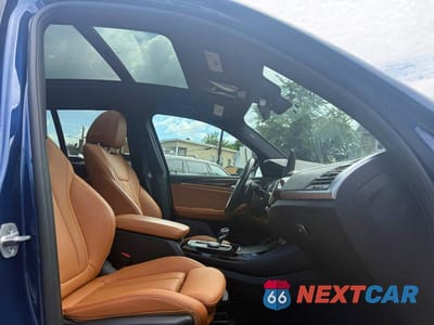 Piąte zdjęcie samochodu w środku: 2022 BMW X3 XDRIVE30I VIN:5UX53DP07N9J20776 - miniatura