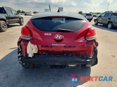Zdjęcie 6 z 12 samochodu: 2015 HYUNDAI VELOSTER BASE VIN:KMHTC6AD8FU225546 - miniatura