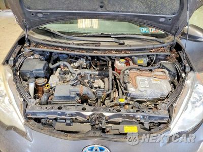 Zdjęcie 11 z 13 samochodu: 2014 TOYOTA PRIUS C THREE VIN:JTDKDTB36E1560600 - miniatura