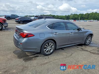 Trzecie zdjęcie samochodu z tyłu: 2019 INFINITI Q70 3.7 LUXE VIN:JN1BY1AP9KM505178 - miniatura