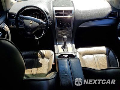 Zdjęcie 8 z 12 samochodu: 2013 LINCOLN MKX VIN:2LMDJ8JK4DBL07060 - miniatura