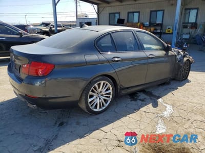 Trzecie zdjęcie samochodu z tyłu: 2011 BMW 550 I VIN:WBAFR9C57BC270076 - miniatura
