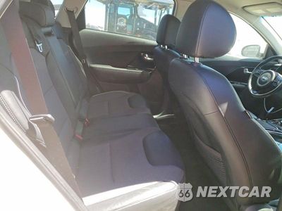 Zdjęcie 10 z 12 samochodu: 2019 KIA NIRO EX VIN:KNDCC3LG2K5021999 - miniatura