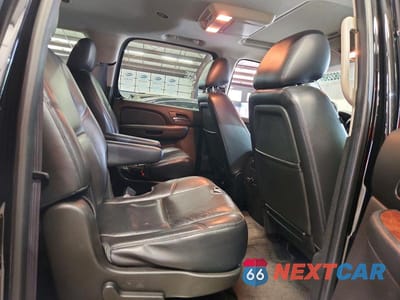 Zdjęcie 11 z 13 samochodu: 2014 CHEVROLET SUBURBAN C1500 LTZ VIN:1GNSCKE01ER106780 - miniatura