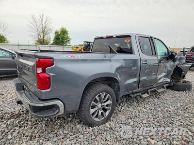 Trzecie zdjęcie samochodu z tyłu: 2021 CHEVROLET SILVERADO K1500 LT VIN:1GCRYDED2MZ298085 - miniatura