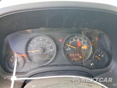 Zdjęcie 9 z 12 samochodu: 2017 JEEP PATRIOT LATITUDE VIN:1C4NJPFA6HD118666 - miniatura