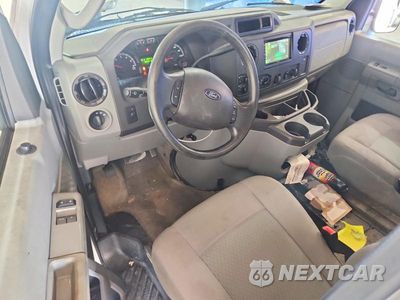 Zdjęcie 8 z 13 samochodu: 2014 FORD ECONOLINE E350 SUPER DUTY WAGON VIN:1FBNE3BL5EDA97913 - miniatura