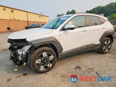 2025 HYUNDAI KONA SEL KM8HBCABXSU185955 - główne zdjęcie licytacji z USA - miniatura