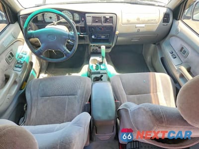Zdjęcie 8 z 12 samochodu: 2001 TOYOTA TACOMA DOUBLE CAB PRERUNNER VIN:5TEGN92N51Z797750 - miniatura
