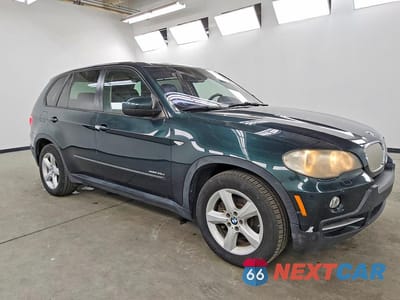 Czwarte zdjęcie samochodu z boku: 2010 BMW X5 XDRIVE35D VIN:5UXFF0C56ALT75812 - miniatura