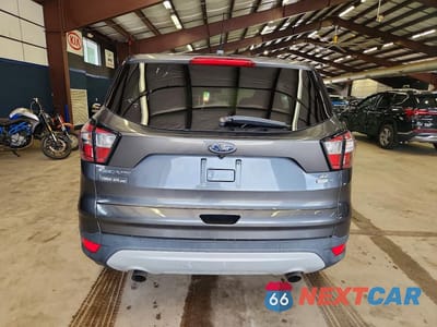 Zdjęcie 6 z 13 samochodu: 2017 FORD ESCAPE SE VIN:1FMCU9GDXHUC46455 - miniatura