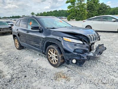 Czwarte zdjęcie samochodu z boku: 2018 JEEP CHEROKEE LATITUDE VIN:1C4PJLCB4JD503986 - miniatura