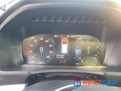 Zdjęcie 9 z 13 samochodu: 2022 VOLVO XC90 T5 MOMENTUM VIN:YV4102PK5N1849319 - miniatura