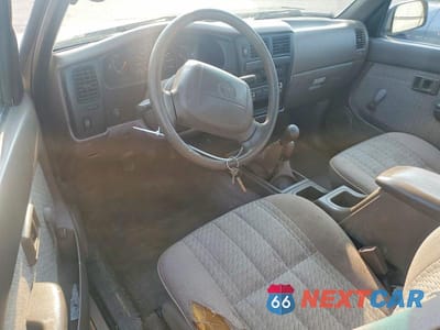 Zdjęcie 8 z 12 samochodu: 1995 TOYOTA TACOMA VIN:4TAUN61CXSZ043141 - miniatura