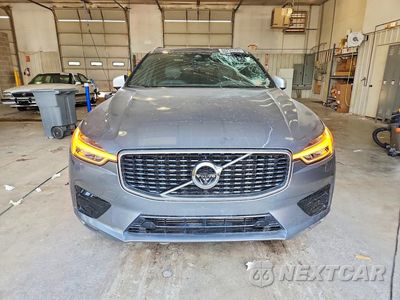 Piąte zdjęcie samochodu w środku: 2019 VOLVO XC60 T6 R-DESIGN VIN:LYVA22RM5KB274414 - miniatura