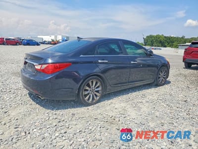 Trzecie zdjęcie samochodu z tyłu: 2011 HYUNDAI SONATA SE VIN:5NPEC4AC7BH282771 - miniatura