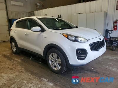Czwarte zdjęcie samochodu z boku: 2017 KIA SPORTAGE LX VIN:KNDPMCAC1H7117408 - miniatura
